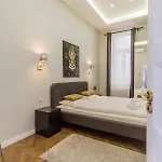 Apartamento Bengt Kiraly Str.