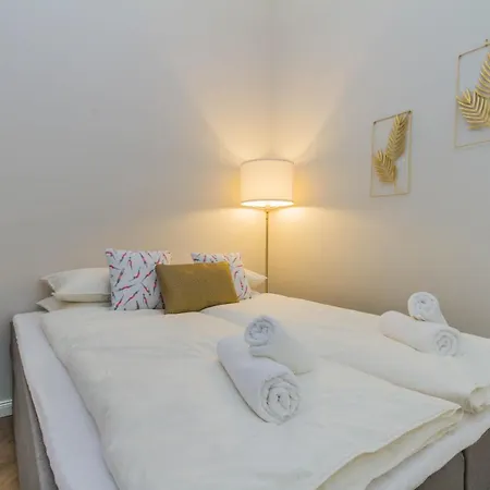 Apartment Bengt Kiraly Str. *