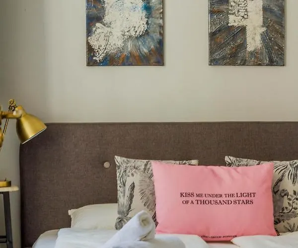 Bengt Kiraly Str. Apartman *